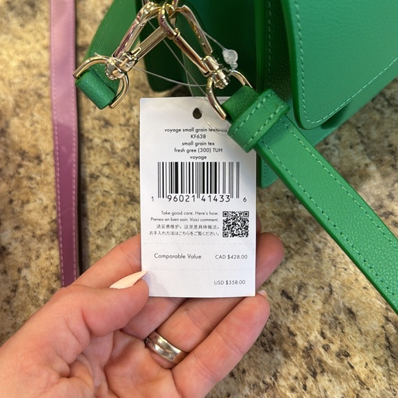 NWT Kate Spade Small Voyage Grain Bag in fresh green color - Picture 10 of 10